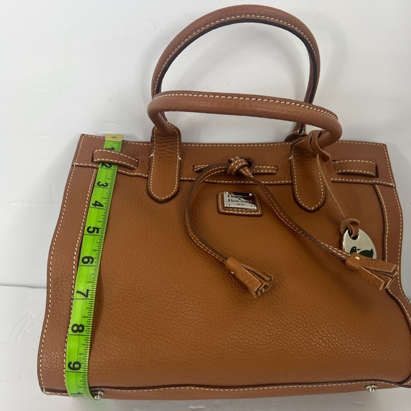 DOONEY & BOURKE 1975 MINI EAST/WEST TASSEL PEBBLED TEXTURED TOTE BAG,“TAN” COLOR - Picture 14 of 16